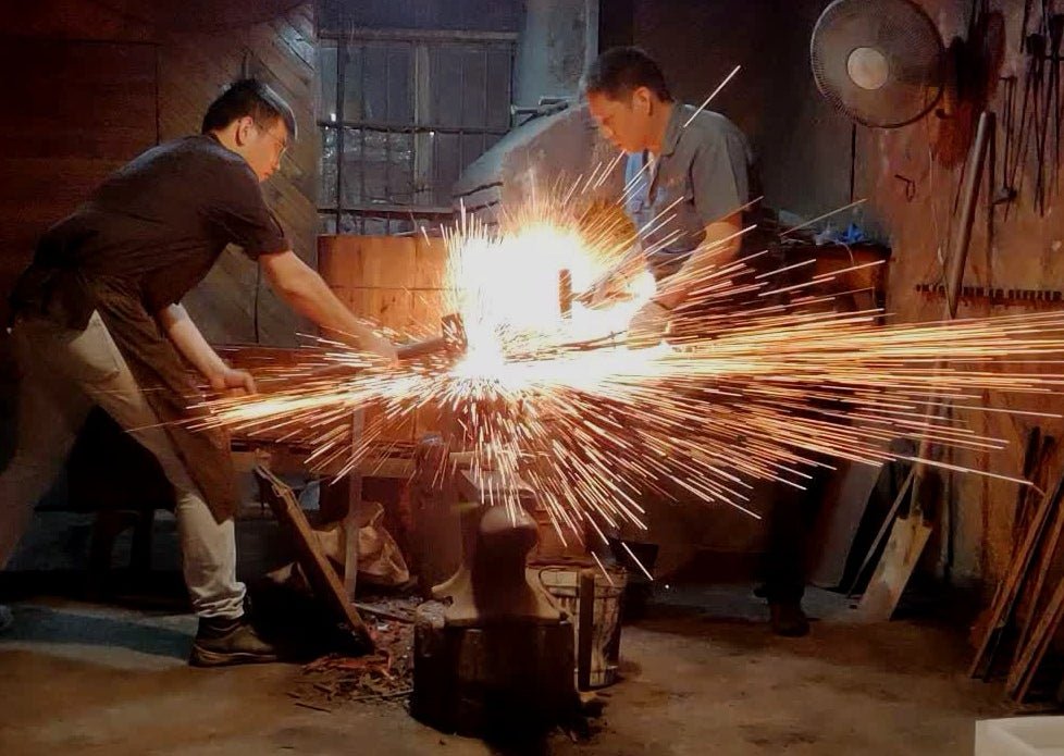 Swordsmith Chris Zhou - SwordSmith Australia